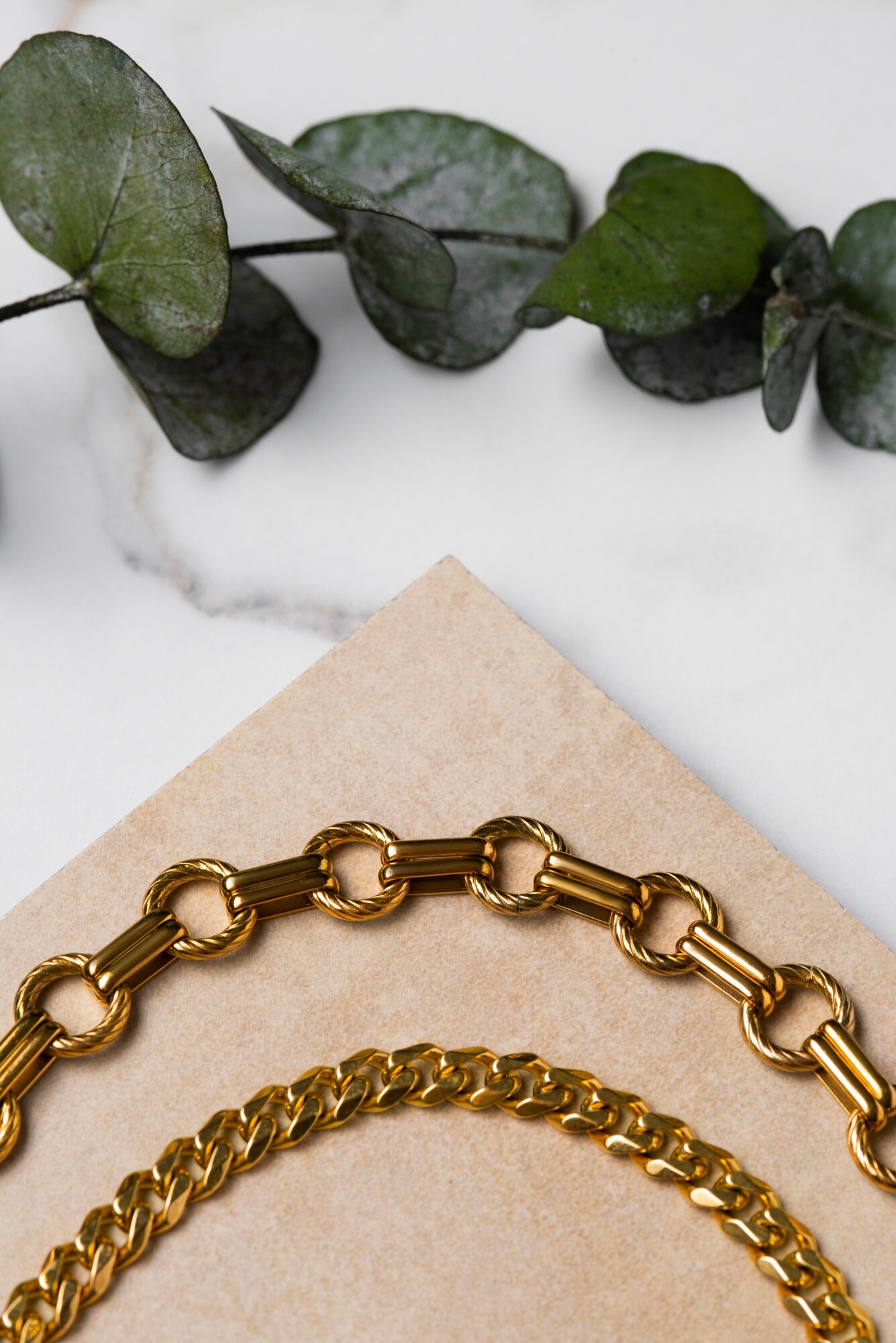 گردنبند طلای کلاسیک زنانه